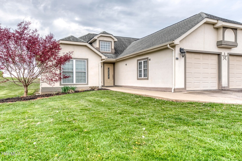18416 Keeneland Ln, Abingdon, VA