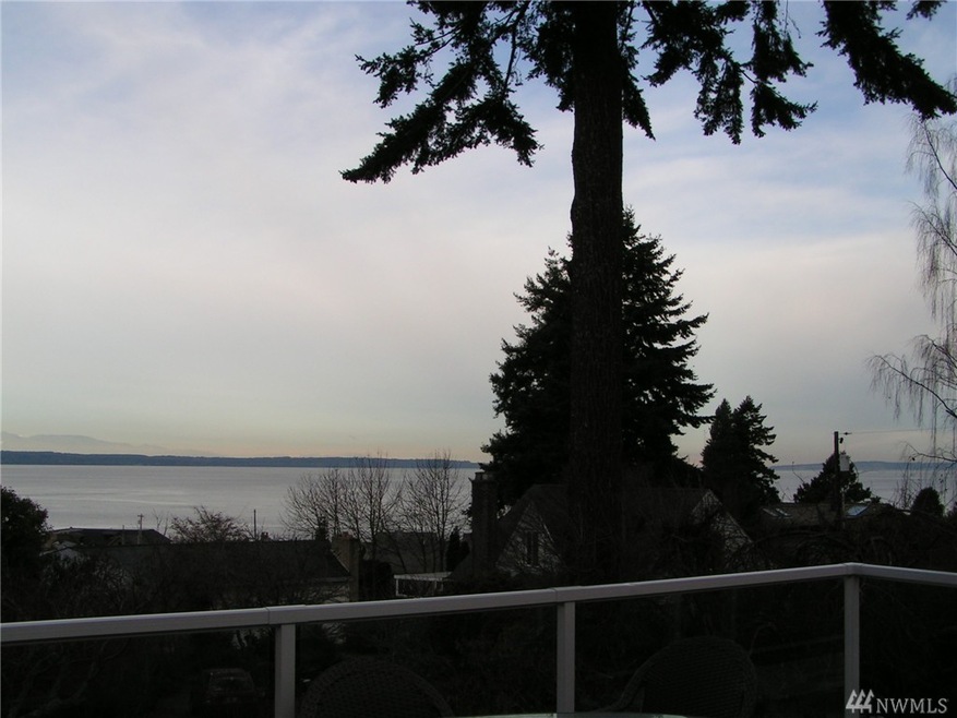 18916 Olympic View Dr, Edmonds, WA 98020 - photo 1