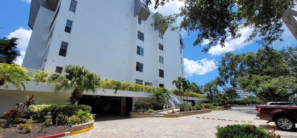Peppertree Bay unit 305, Sarasota, FL 34242 - photo 1
