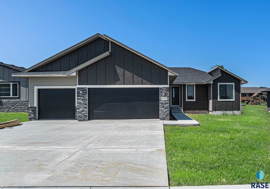 For Sale $423,800