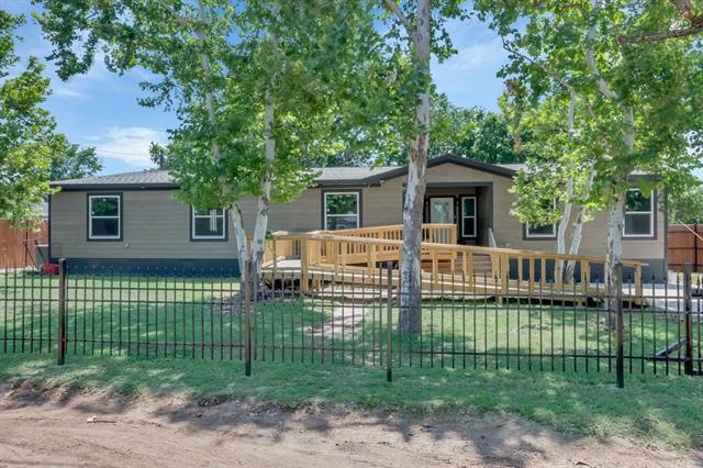 2107 Peach Tree DrCorner lot