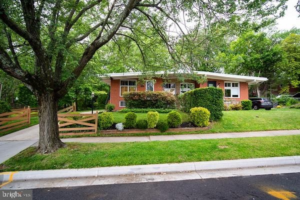 6816 Barnett Rd, Baltimore, MD 21239 - photo 1