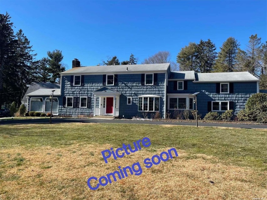 9 Fruitledge Rd, Glen Head, NY 11545 - photo 1