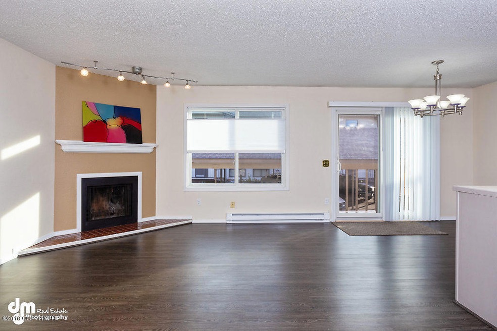 Living Room 2208-SMALL