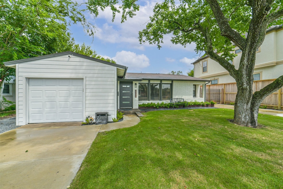 For Rent $2,500/month