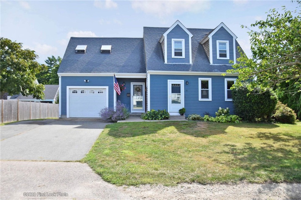 25 Clayton St, Middletown, RI 02842 - photo 1