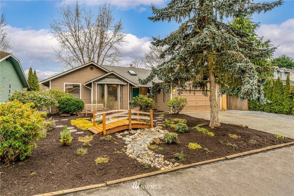 2818 211th St SW, Lynnwood, WA 98036 - photo 1