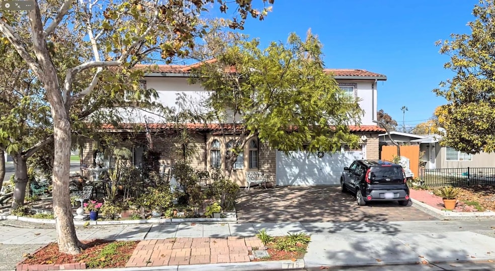 719 Lakefair Dr, Sunnyvale, CA 94089 - photo 1