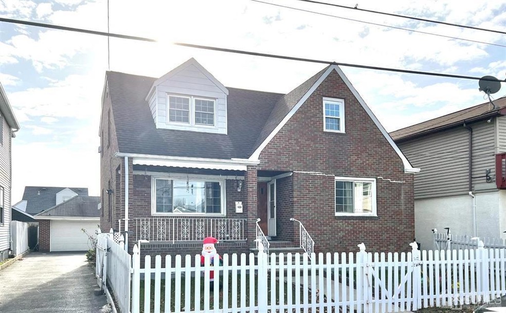 11 Mary St unit 2, Carteret, NJ 07008 - photo 1