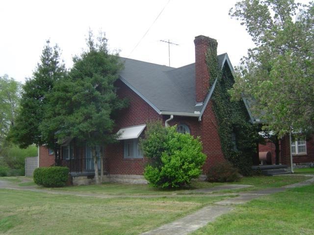 1004 S Cannon Blvd, Shelbyville, TN 37160 - photo 1