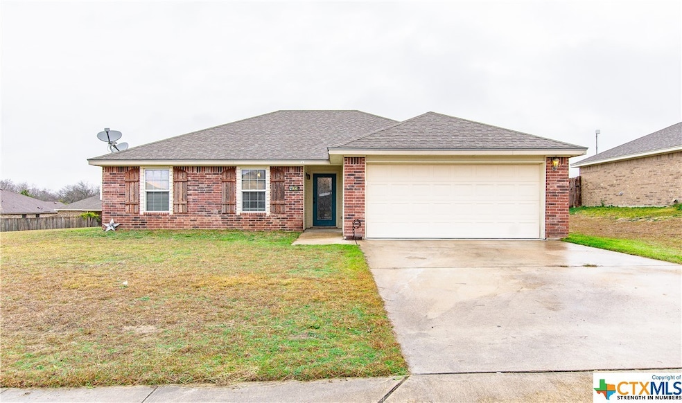 402 Blayton St, Troy, TX 76579 - photo 1