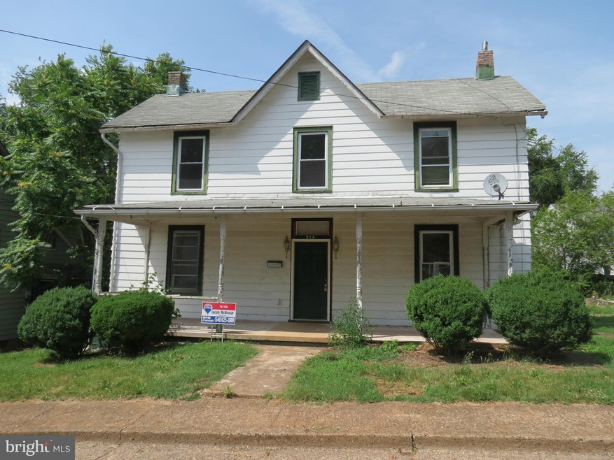 214 E Williams St, Culpeper, VA 22701 - photo 1