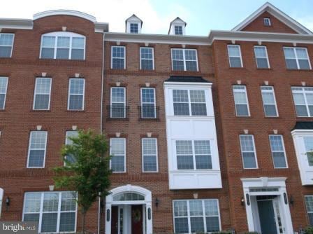 43065 Thoroughfare Gap Terrace unit 108, Ashburn, VA 20148 - photo 1