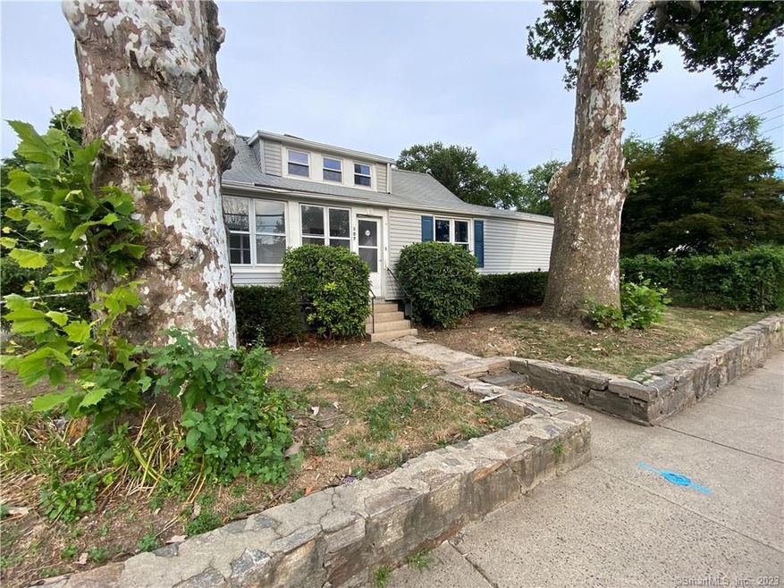 307 Courtland Ave, Stamford, CT 06906 - photo 1