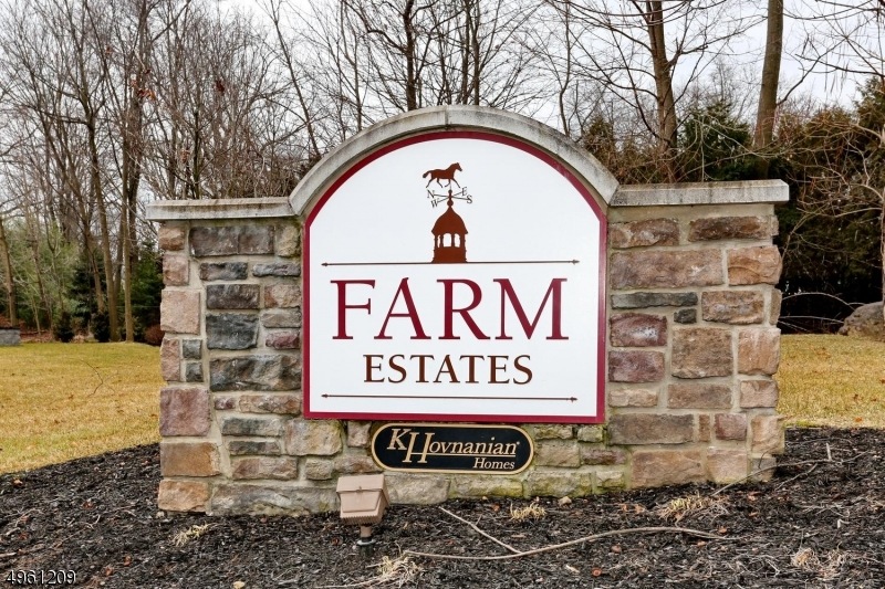 10 Masterson Ct, Waldwick, NJ 07463 - photo 1