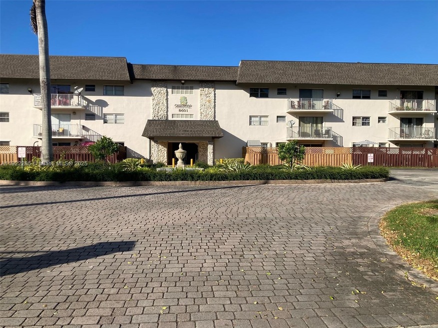 Gallowood Condominium unit 219W, Miami, FL 33156 - photo 1