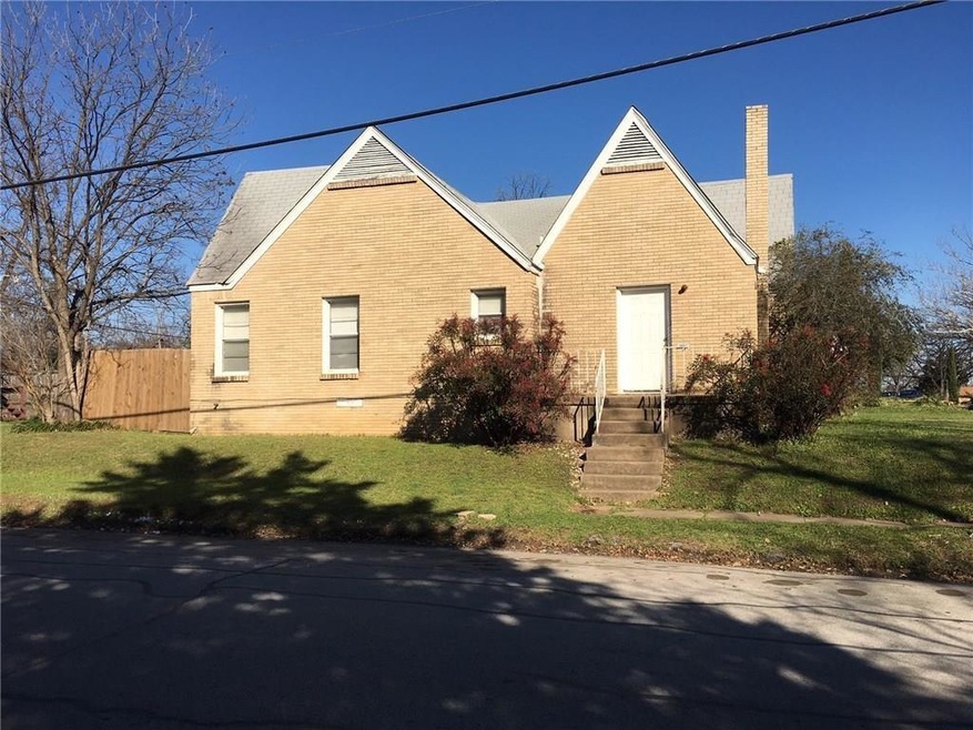 2801 Primrose Apt. A (Apt on the corner of Primros