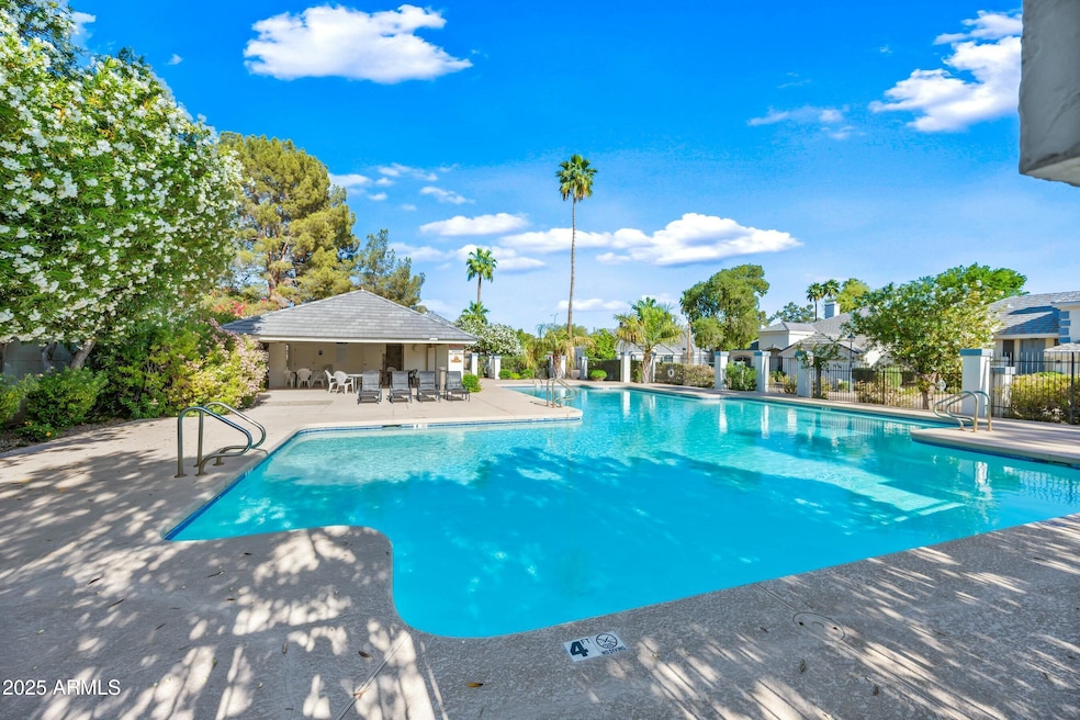 Under Contract $400,000