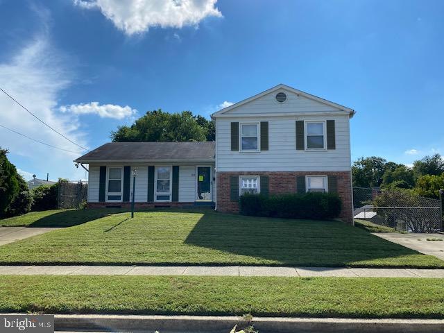 302 Yorknolls Dr, Capitol Heights, MD 20743 - photo 1