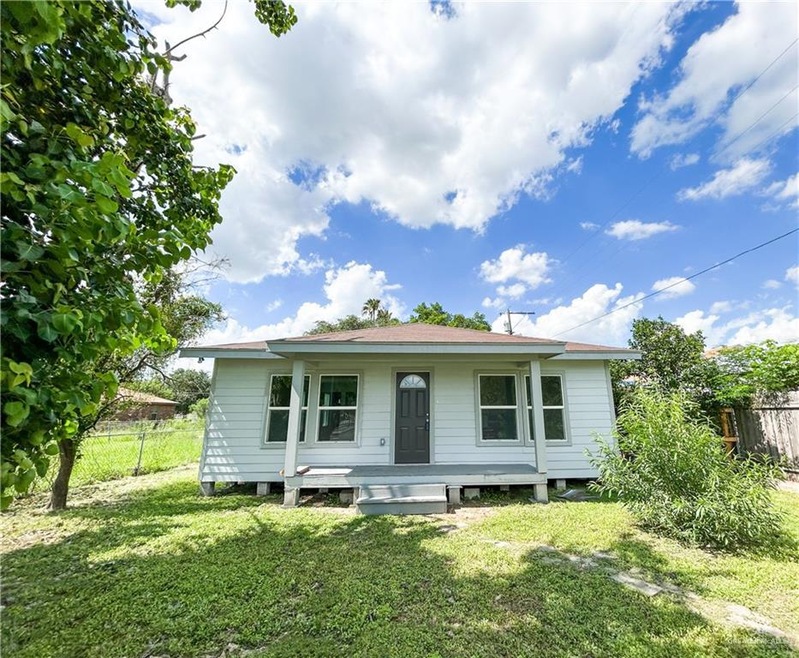 807 E Kelly Ave, Pharr, TX 78577 - photo 1