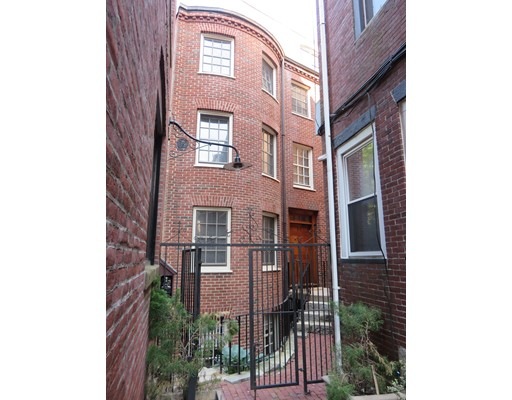 3 Belgravia Place unit TH, Boston, MA 02113 - photo 1