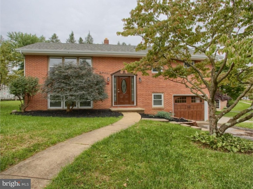 3900 Moyer Ave, Reading, PA 19606 - photo 1