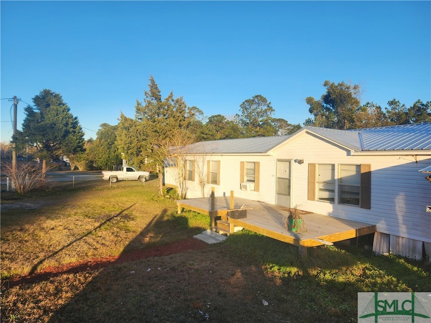 1305 Jim Truesdell Rd SE, Darien, GA 31305 - photo 1