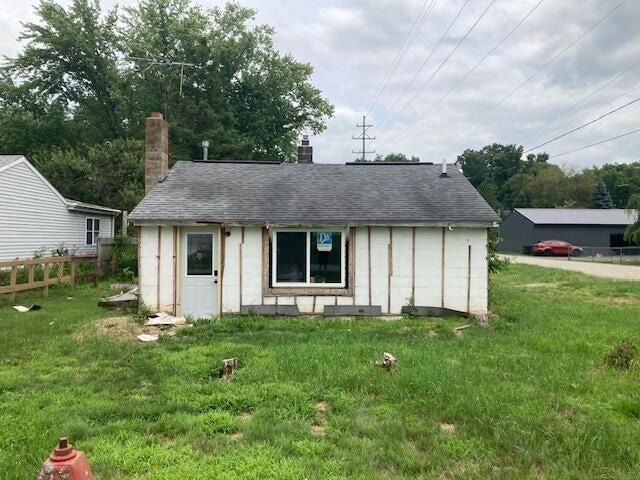 121 Bagg Ave, Jackson, MI 49203 - photo 1