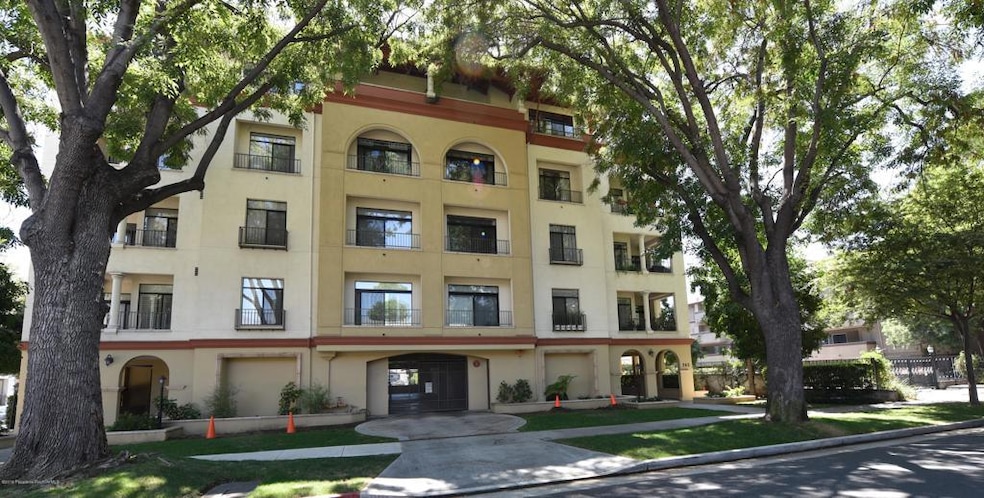 742 Locust St unit 402, Pasadena, CA 91101 - photo 1