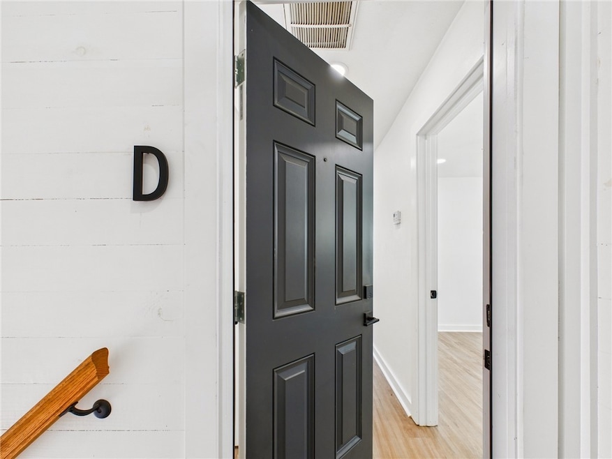 For Rent $1,295/month