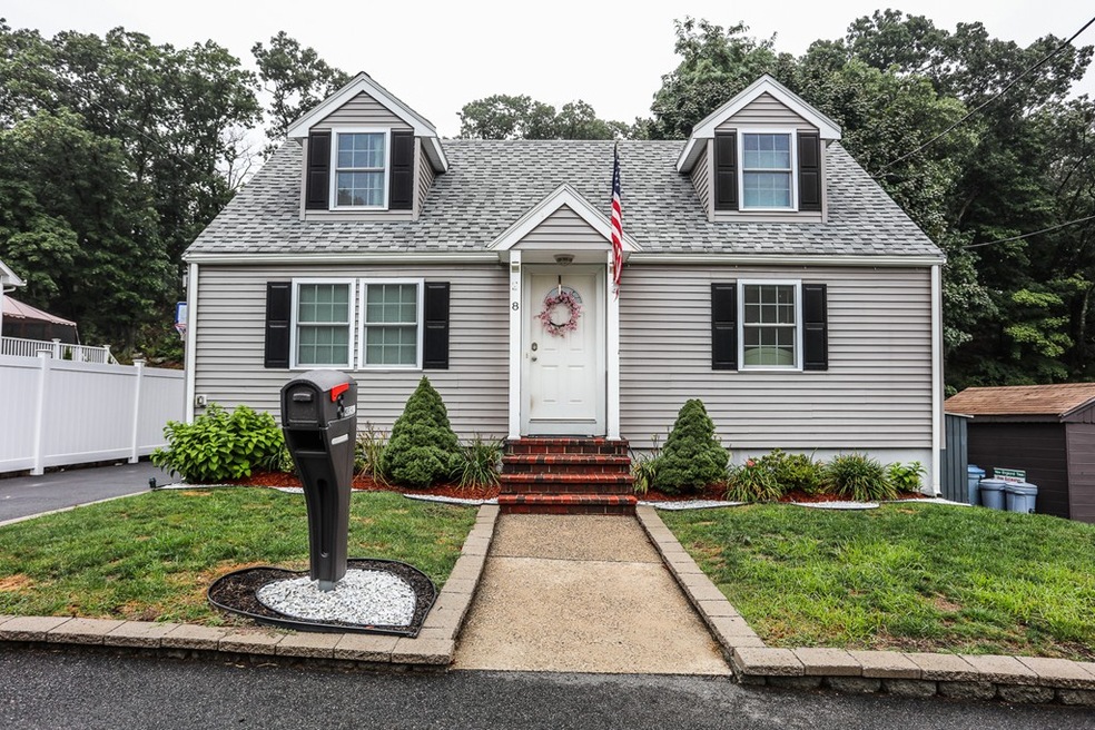8 Westford St, Saugus, MA 01906 - photo 1