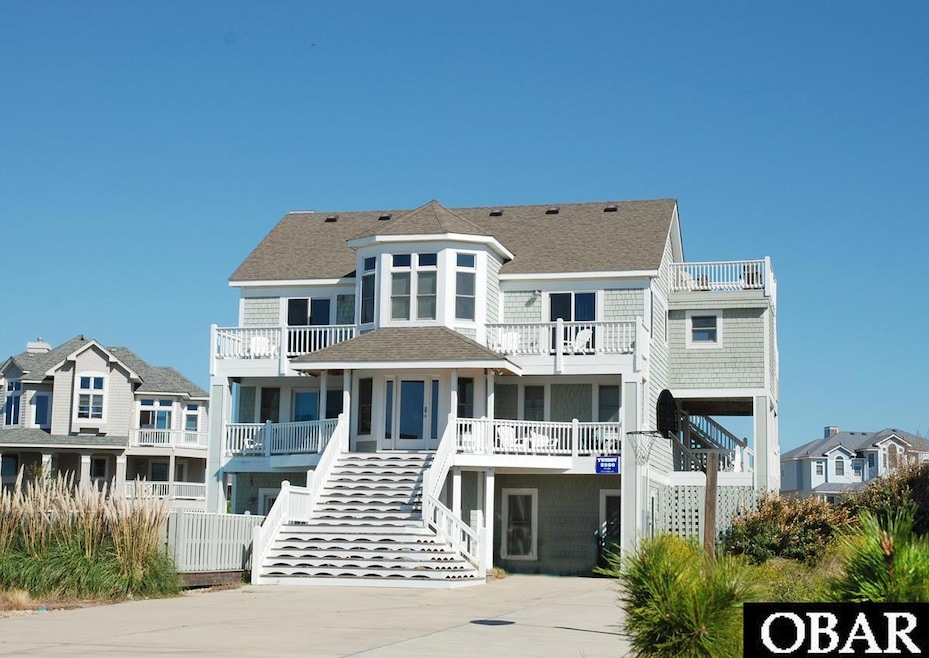 Sold $1,640,000 • Co-Listing Agent