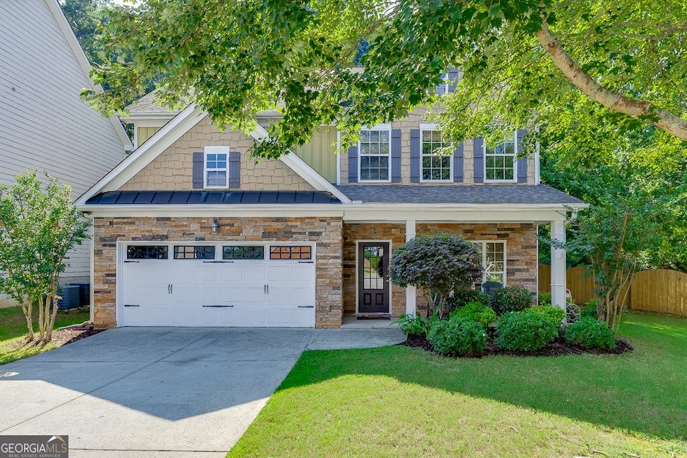 821 Sapphire Ln, Sugar Hill, GA 30518 - photo 1