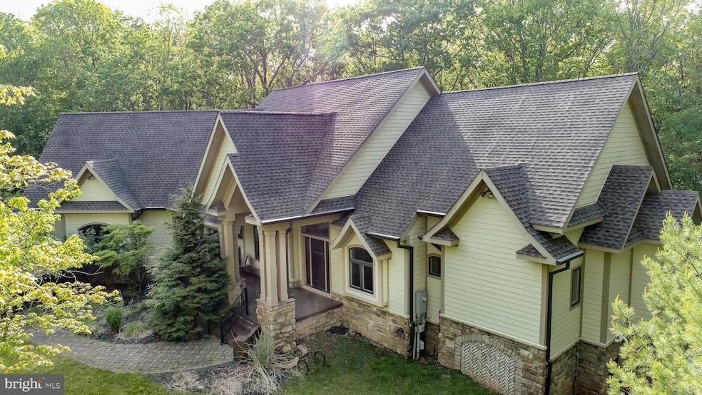 For Sale $2,195,000 • Co-Listing Agent