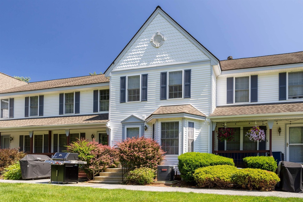 78 Lochmere Ln unit U415, Nashua, NH 03063 - photo 1