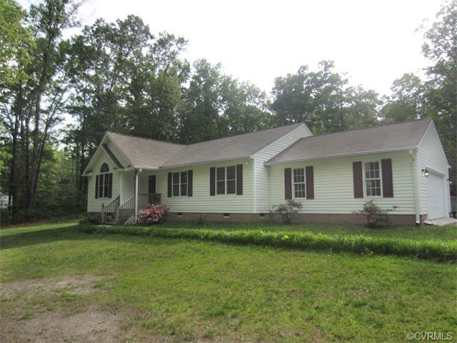 Custom built ranch style home on 2.94 private acre