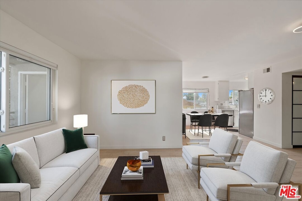 845 Brooks Ave unit 1, Venice, CA 90291 - photo 1