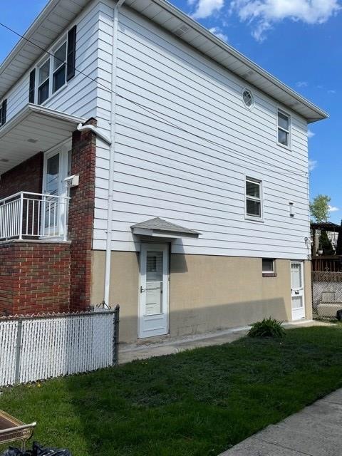 804 1st St, Secaucus, NJ 07094 - photo 1