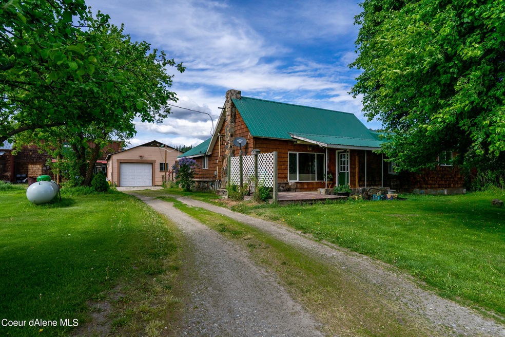 14713 Highway 2, Laclede, ID 83841 - photo 1