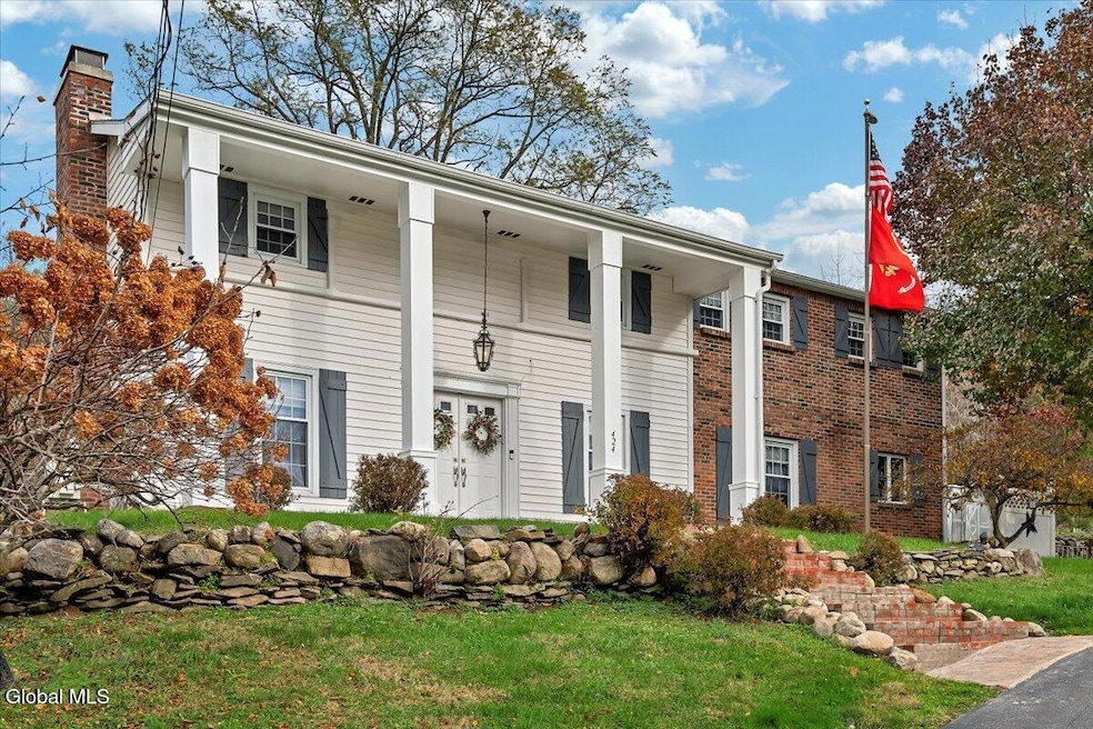 424 Gower Rd, Schenectady, NY 12302 - photo 1