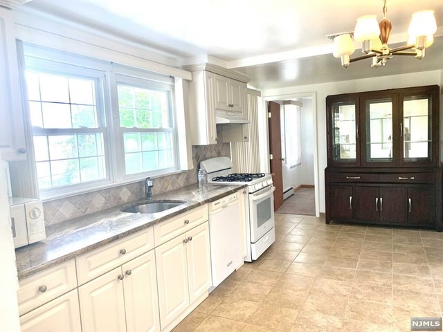 35 Lotz Ave, North Haledon, NJ 07508 - photo 1