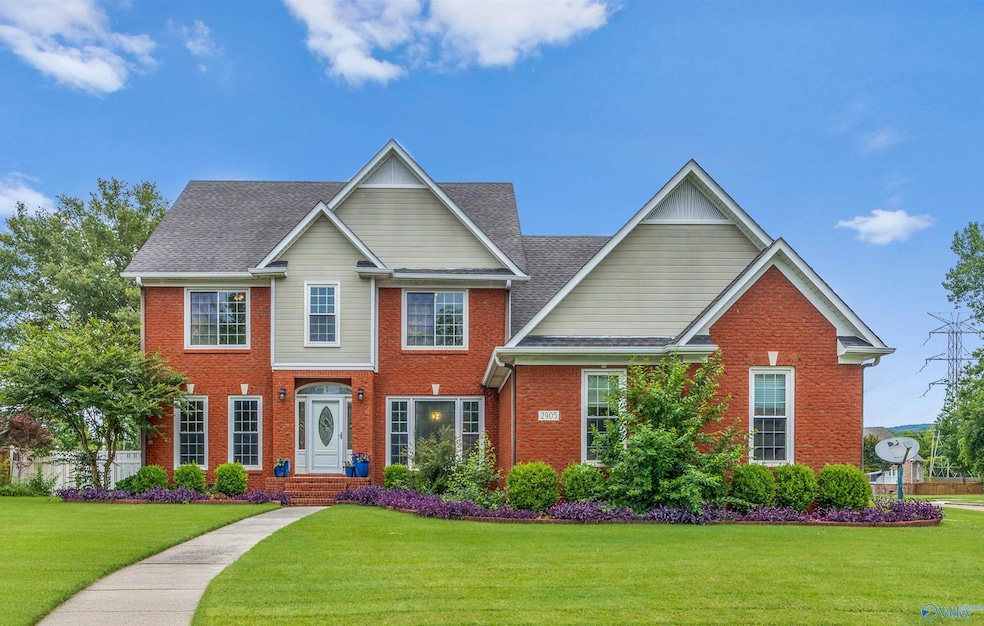 Sold $475,000