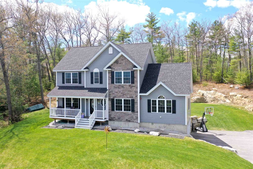 9 Northview Terrace, Hooksett, NH 03106 - photo 1