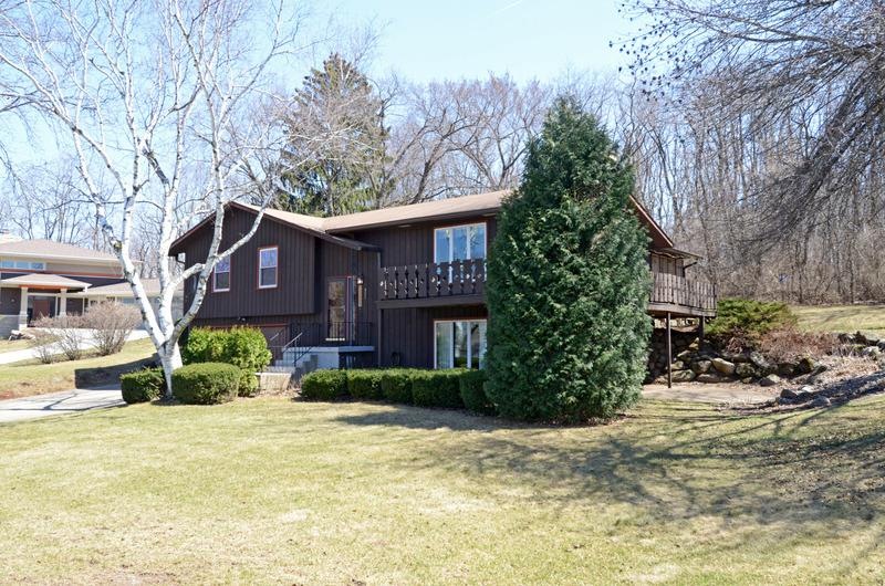 5223 Dommers Dr, Fitchburg, WI 53711 - photo 1