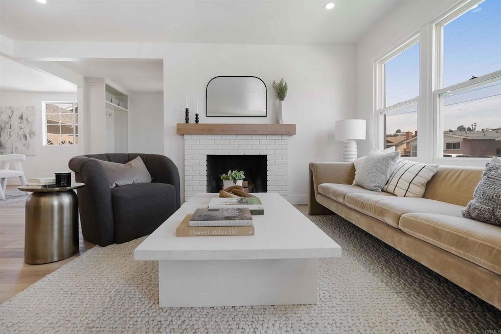 Pending $879,999