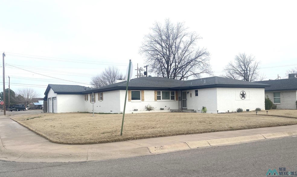 Beautiful corner lot.  Dallas & 14th are the cross streets.  Garage on side.