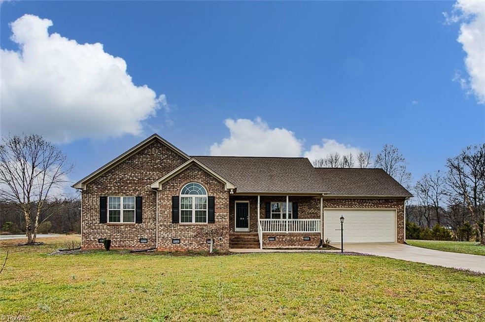 514 Honeysuckle Ridge, Asheboro, NC 27205 - photo 1