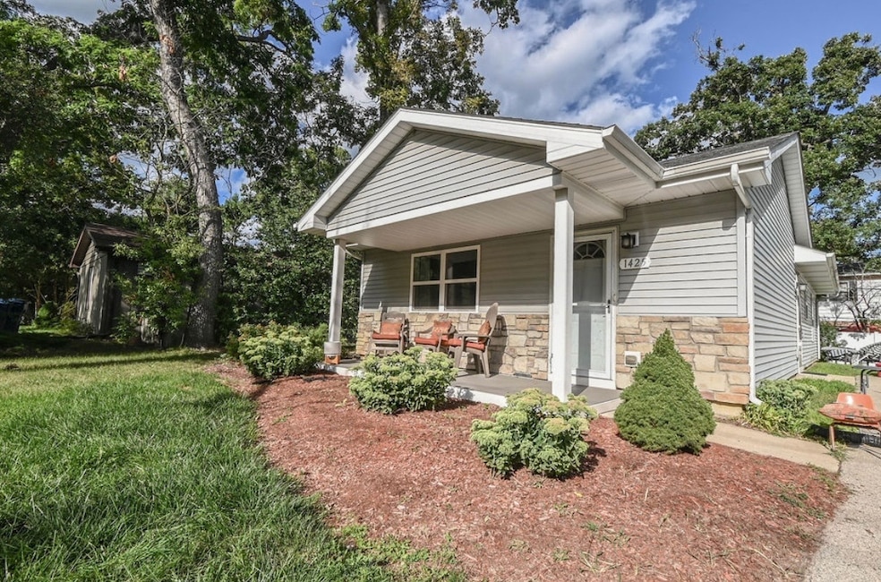 unlisted-address, Waukegan, IL 60085 - photo 1