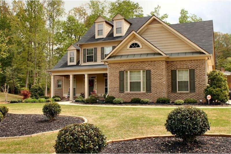 Excellent Two Story on Slab. 5 Bedrooms, 3 Bathroo