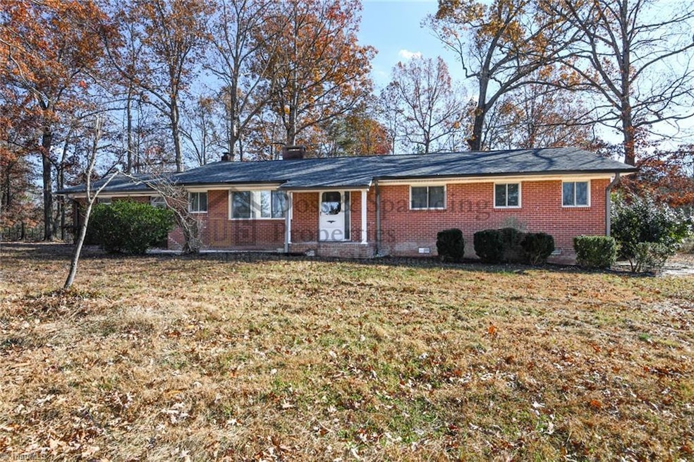 For Rent $1,900/month